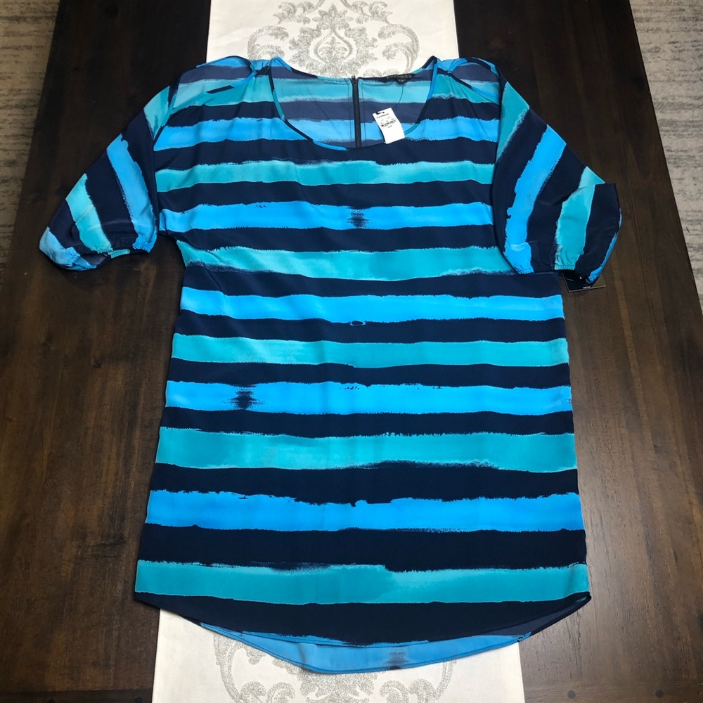 Express Blue Striped Cold Shoulder Blouse Top Small 2273-00512-037-006‎